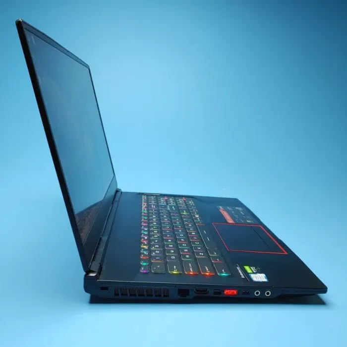 Ігровий ноутбук MSI GE75 Raider 9SE / 17.3" (1920x1080) IPS / Intel Core i7-8750H (6 (12) ядер по 2.2 - 4.1 GHz) / 16 GB DDR4 / 480 GB SSD / nVidia GeForce RTX 2060, 6 GB GDDR6, 192-bit / WebCam / Win 10 Home б/в - зображення 3