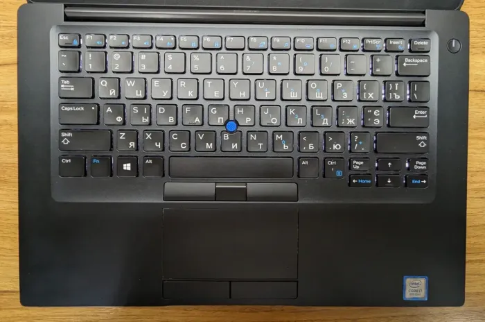 Ультрабук Dell Latitude 7490 / 14" (1920x1080) IPS / Intel Core i7-8650U (4 (8) ядра по 1.9 - 4.2 GHz) / 16 GB DDR4 / 512 GB SSD / Intel UHD Graphics 620 / WebCam / Windows 10 б/в - зображення 3