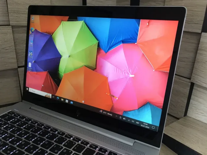 Ультрабук Б-клас HP EliteBook 840 G5 / 14" (1920x1080) IPS Touch / Intel Core i7-8650U (4 (8) ядра по 1.9 - 4.2 GHz) / 8 GB DDR4 / 256 GB SSD M.2 / Intel UHD Graphics 620 / WebCam / HDMI б/в - зображення 3