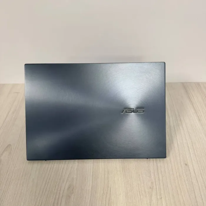 Ігровий ноутбук Asus ZenBook Pro Duo UX582HS / 15,6" (3840x2160) OLED / Intel Core i9-11900H (8 (16) ядер по 2.1 - 4.9 GHz) / 32 GB DDR4 / 1000 GB SSD NVMe / nVidia GeForce RTX 3080, 8 GB GDDR6, 256-bit / WebCam б/в - зображення 3