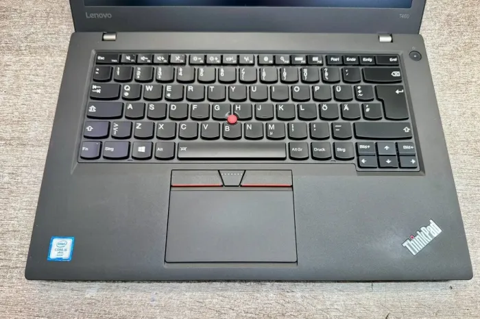 Ноутбук Lenovo ThinkPad T460 / 14" (1366x768) TN / Intel Core i5-6300U (2 (4) ядра по 2.4 - 3.0 GHz) / 8 GB DDR3 / 120 GB SSD / Intel HD Graphics 520 / WebCam / Два АКБ б/в - зображення 4