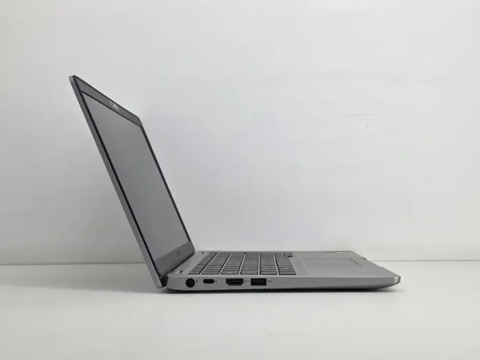 Ультрабук Б-клас Dell Latitude 5310 / 13.3" (1920x1080) TN / Intel Core i5-10310U (4 (8) ядра по 1.7 - 4.4 GHz) / 8 GB DDR4 / 256 GB SSD / Intel UHD Graphics / WebCam б/в - зображення 4