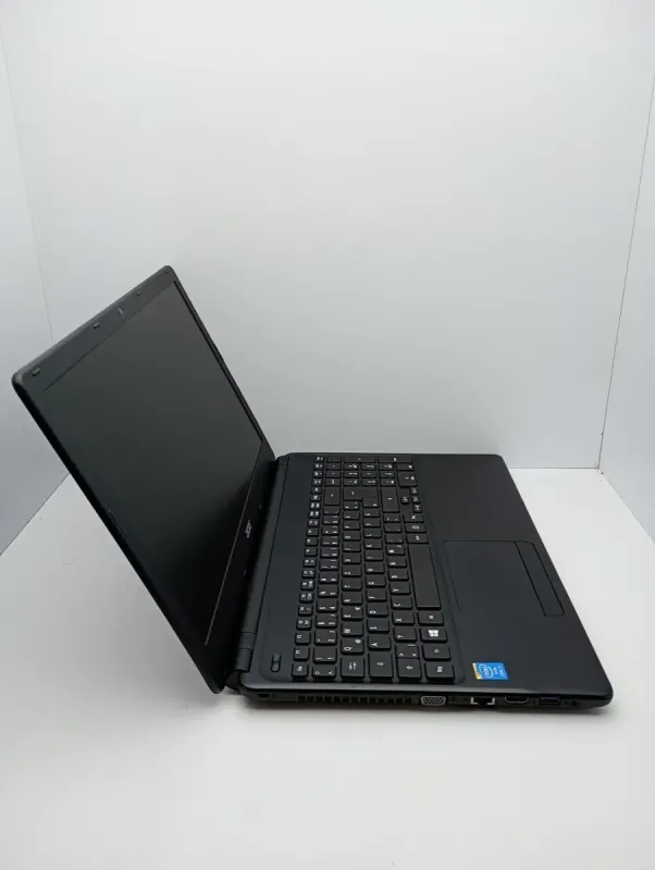 Ноутбук Acer Aspire E1-572 / 15.6" (1920x1080) TN / Intel Core i5-4200U (2 (4) ядра по 1.7 - 2.7 GHz) / 6 GB DDR3 / 500 GB HDD / Intel HD Graphics 4600 / WebCam / HDMI б/в - зображення 5