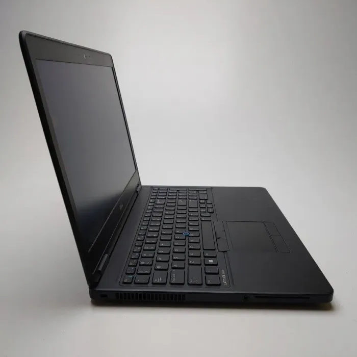 Ноутбук Dell Latitude E5550 / 15.6" (1366x768) TN / Intel Core i7-5600U (2 (4) ядра по 2.6 - 3.2 GHz) / 8 GB DDR3 / 240 GB SSD / Intel HD Graphics 5500 / WebCam / Win 10 Pro б/в - зображення 4