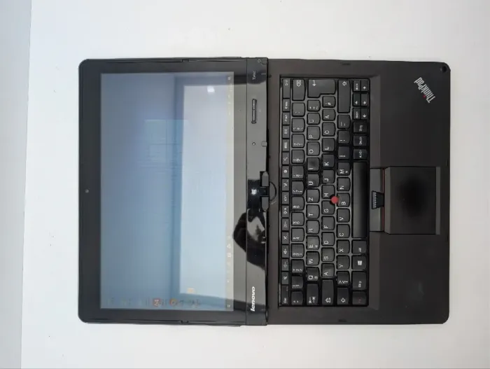 Нетбук-трансформер Б-клас Lenovo ThinkPad S230u / 12.5" (1366x768) TN Touch / Intel Core i7-3517U (2 (4) ядра по 1.9 - 3.0 GHz) / 8 GB DDR3 / 120 GB SSD / Intel HD Graphics 4000 / WebCam б/в - зображення 4