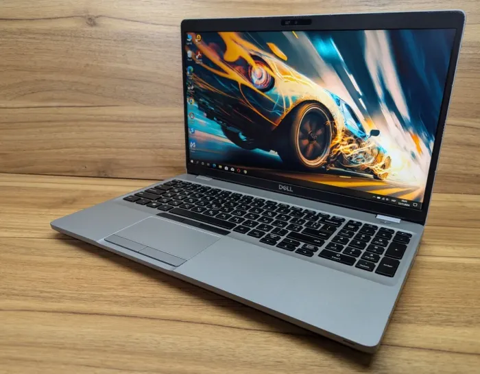 Ультрабук Dell Latitude 5511 / 15.6" (1920x1080) IPS / Intel Core i5-10400H (4 (8) ядра по 2.6 - 4.6 GHz) / 16 GB DDR4 / 512 GB SSD / Intel UHD Graphics / WebCam / Windows 10 б/в - зображення 5