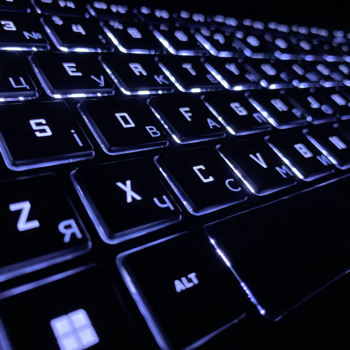 Ігровий ноутбук Б-класу HP Victus 15-fb2063dx / 15,6" (1920x1080) IPS / AMD Ryzen 5 7535HS (6 (12) ядер по 3,3 - 4,55 ГГц) / 16 ГБ DDR5 / 512 ГБ SSD / AMD Radeon RX 6550M, 4 ГБ GDDR6, 64-біт / WebCam б/в - зображення 6