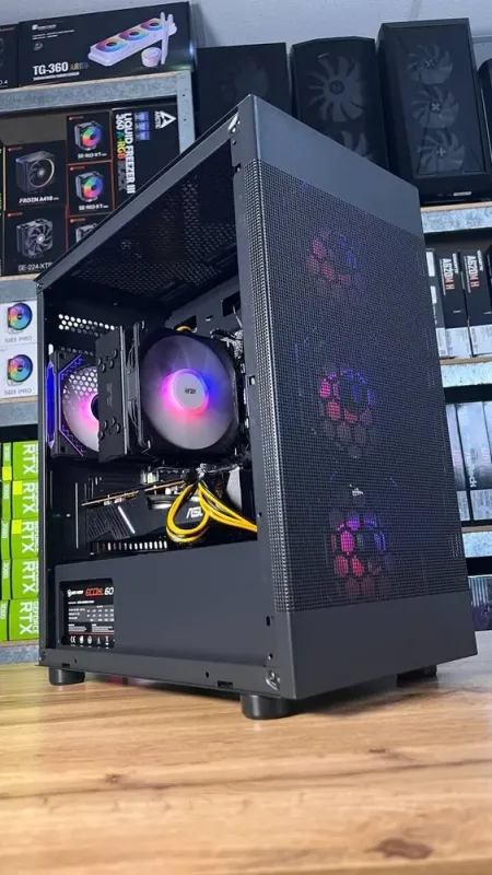 Збірка під замовлення: ігровий ПК Frontier Samburu Black Tower / AMD Ryzen 5 5500 (6 (12) ядер по 3.6 - 4.2 GHz) / 16 GB DDR4 / 500 GB SSD M.2 / AMD Radeon RX 5700, 8 GB GDDR6, 256-bit / 600W б/в - зображення 2