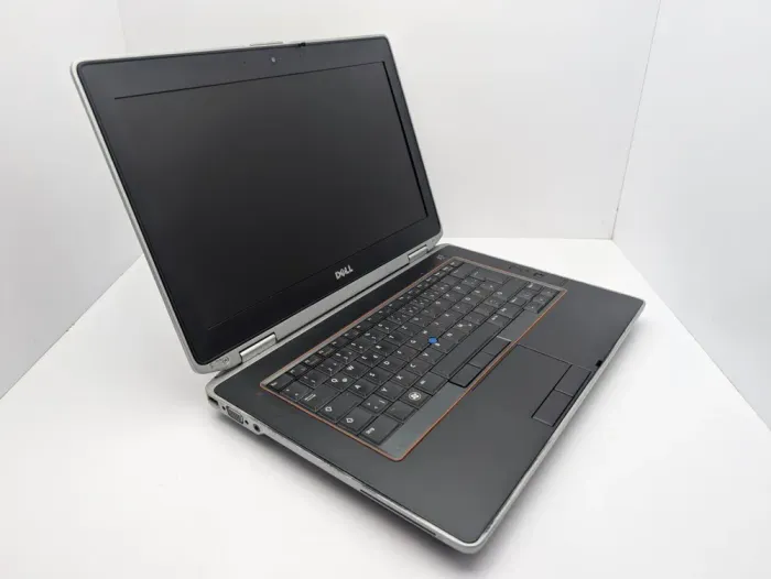 Ноутбук Dell Latitude E6420 / 14" (1600x900) TN / Intel Core i5-2540M (2 (4) ядра по 2.6 - 3.3 GHz) / 6 GB DDR3 / 250 GB HDD / Intel HD Graphics 3000 / WebCam б/в - зображення 3