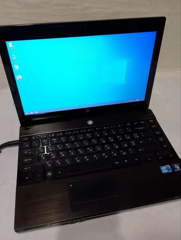 Ноутбук Б-клас HP ProBook 4320s / 13.3" (1366x768) TN / Intel Core i3-380M (2 (4) ядра по 2.53 GHz) / 4 GB DDR3 / 320 GB HDD / Intel HD Graphics / WebCam / DVD-RW / АКБ не тримає б/в - зображення 2