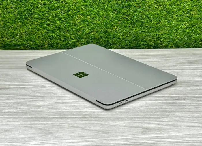 Ігровий ноутбук-трансформер Microsoft SurFace Laptop Studio / 14.3" (2400x1600) IPS Touch / Intel Core i7-11370H (4 (8) ядра по 3.0 - 4.8 GHz) / 32 GB DDR4 / 1000 GB SSD / nVidia GeForce RTX 3050 Ti, 4 GB GDDR6, 128-bit / WebCam / Win 11 Pro б/в - зображення 8