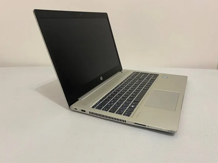 Ноутбук Б-клас HP ProBook 450 G6 / 15.6" (1920x1080) IPS / Intel Core i5-8265U (4 (8) ядра по 1.6 - 3.9 GHz) / 16 GB DDR4 / 256 GB SSD / nVidia GeForce MX130, 2 GB GDDR5, 64-bit / WebCam б/в - зображення 4
