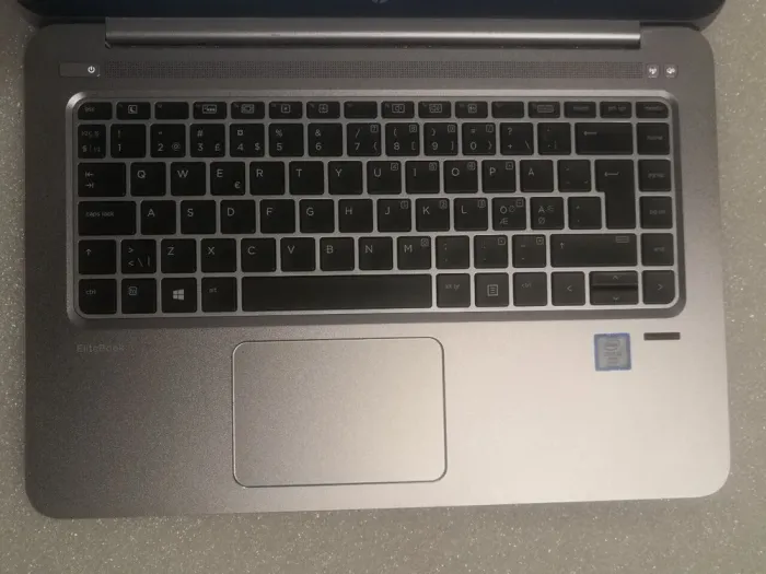 Ноутбук Б-клас HP EliteBook Folio / 14" TN / Core i5-6300U (2(4) ядра по 2.4-3GHz) / 8GB DDR4 / 256GB SSD / HD Graphics 520 / WebCam б/в - зображення 3