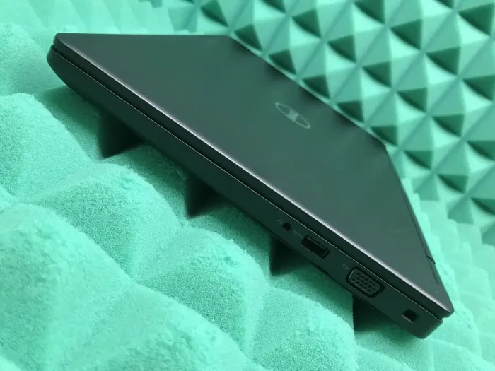 Ноутбук Б-клас Dell Latitude 5480 / 14" (1920x1080) IPS / Intel Core i5-7440HQ (4 ядра по 2.8 - 3.8 GHz) / 8 GB DDR4 / 256 GB SSD M.2 / Intel HD Graphics 630 / USB 3.1 / HDMI / Windows 11 б/в - зображення 6