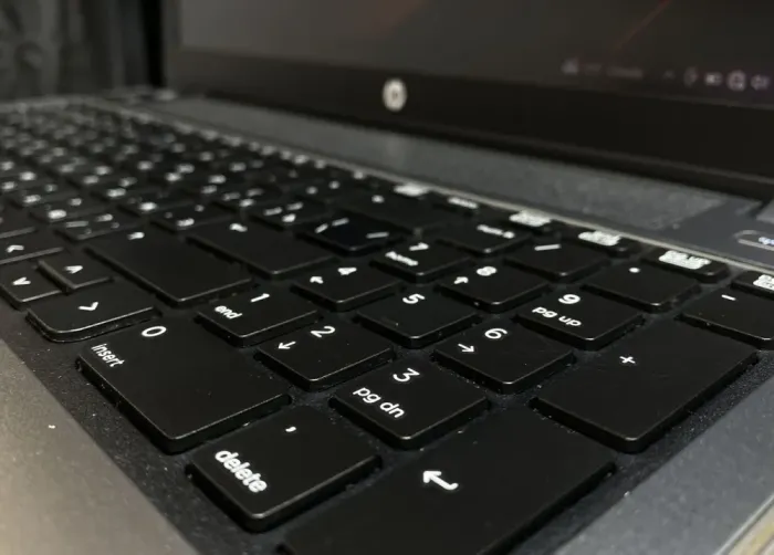 Ноутбук HP ProBook 450 G1 / 15.6" (1366x768) TN / Intel Core i5-4200M (2 (4) ядра по 2.5 - 3.1 GHz) / 8 GB DDR3 / 500 GB HDD / Intel HD Graphics 4600 / WebCam б/в - зображення 5