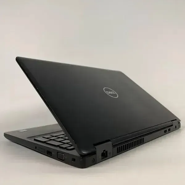 Ультрабук Б-клас Dell Latitude 5590 / 15.6" (1920x1080) IPS / Intel Core i7-8650U (4 (8) ядра по 1.9 - 4.2 GHz) / 16 GB DDR4 / 256 GB SSD / Intel UHD Graphics 620 / WebCam / SIM б/в - зображення 7