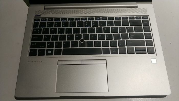 Ультрабук Б-клас HP Elitebook 745 G5 / 14" (1920x1080) IPS / AMD Ryzen 7 2700U (4 (8) ядра по 2.2 - 3.8 GHz) / 8 GB DDR4 / 128 GB SSD / AMD Radeon Vega 10 Graphics / WebCam б/в - зображення 3