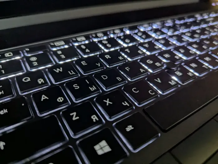 Ультрабук HP zBook 15 G4 / 15.6" (1920x1080) IPS / Intel Core i5-7440HQ (4 ядра по 2.8 - 3.8 GHz) / 16 GB DDR4 / 480 GB SSD / Intel HD Graphics 630 / Fingerprint / Windows 10 б/в - зображення 6