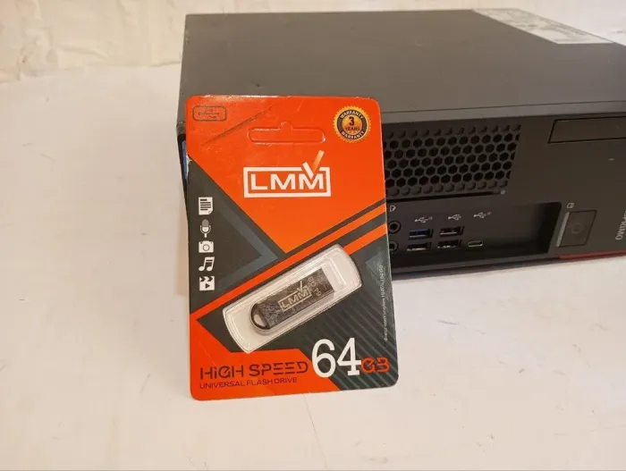 ПК Б-клас Fujitsu Esprimo D738 E85+ SFF / Intel Core i3-8100 (4 ядра по 3.6 GHz) / 8 GB DDR4 / 500 GB HDD / Intel UHD Graphics 630 б/в - зображення 8