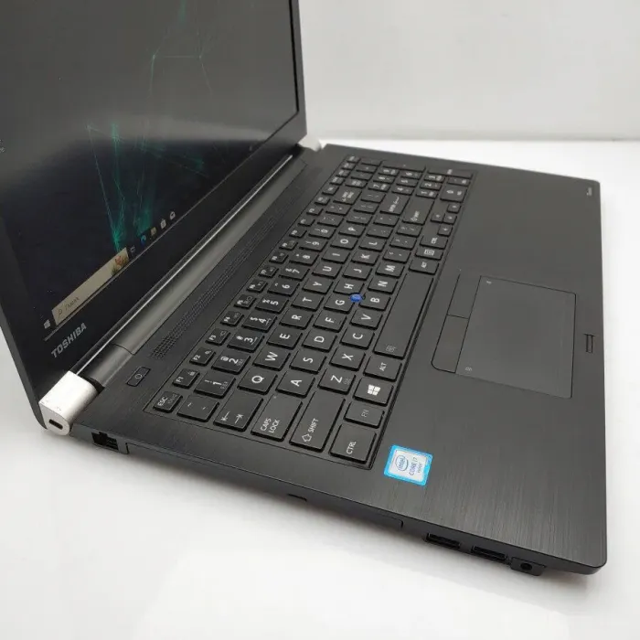 Ноутбук Toshiba Tecra A50-C / 15.6" IPS / Core i7-6500U (2(4) ядра по 2.5-3.1 GHz) / 8GB DDR3 / 128GB SSD / HD Graphics 520 / WebCam / DVD-ROM / Win10 Pro б/в - зображення 4