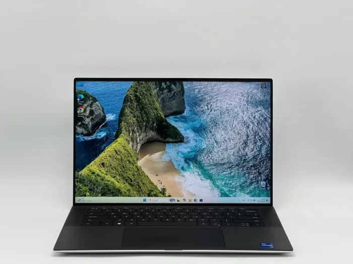 Ігровий ноутбук Б-класу Dell XPS 15 9510 / 15,6" (3456x2160) OLED / Intel Core i7-11800H (8 (16) ядер по 4,6 ГГц) / 16 ГБ DDR4 / 480 ГБ SSD / nVidia GeForce RTX 3050, 4 ГБ GDDR6, 128-біт / Веб-камера б/в - зображення 2