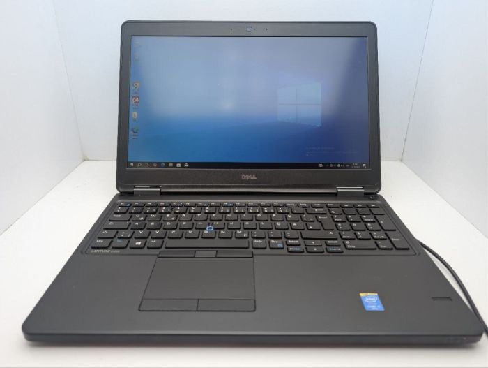 Ноутбук Dell Latitude E5550 / 15.6" (1920x1080) IPS / Intel Core i5-5300U (2 (4) ядра по 2.3 - 2.9 GHz) / 8 GB DDR3 / 240 GB SSD / nVidia GeForce 830M, 2 GB GDDR3, 64-bit / WebCam б/в - зображення 2