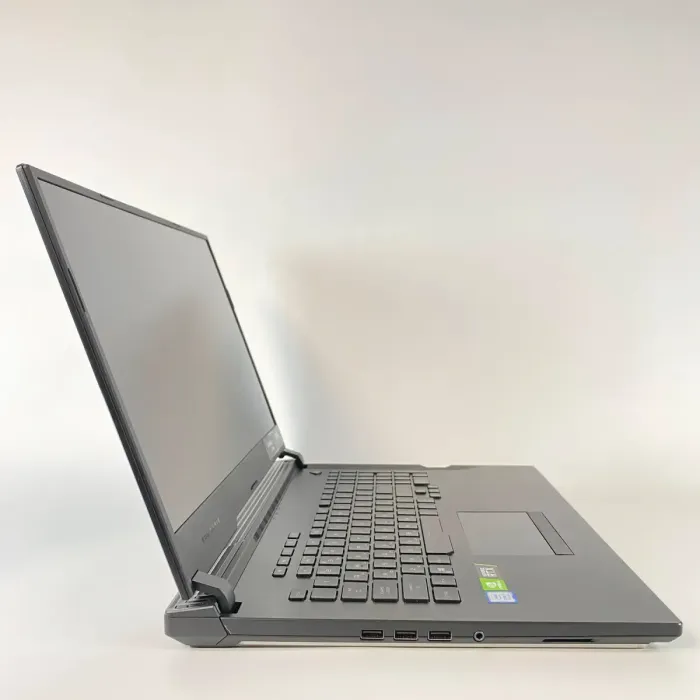 Ігровий ноутбук Asus ROG Strix G731GW / 17,3" (1920x1800) IPS / Intel Core i7-9750H (6 (12) ядер по 2,6 - 4,5 ГГц) / 16 ГБ DDR4 / 512 ГБ SSD / nVidia GeForce RTX 2070, 8 ГБ GDDR6, 256-біт / HDMI б/в - зображення 4