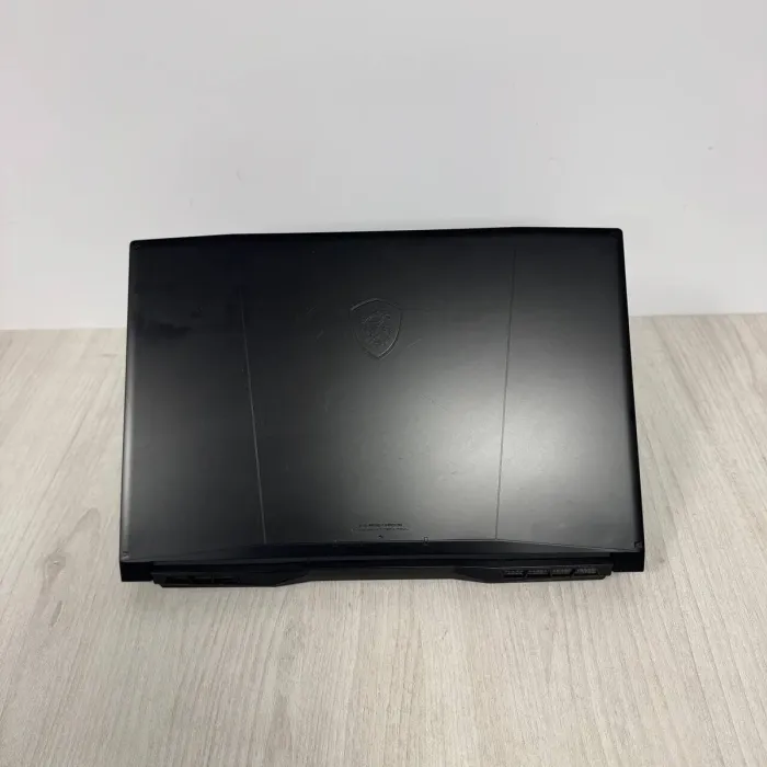 Ігровий ноутбук Б-класу MSI Katana 15 B13VFK / 15,6" (1920x1080) IPS / Intel Core i7-13620H (10 (16) ядер по 3,6 - 4,9 ГГц) / 16 ГБ DDR5 / 1000 ГБ SSD / nVidia GeForce RTX 4060, 8 ГБ GDDR6, 128-біт / WebCam б/в - зображення 8