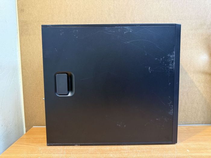 Комп'ютер Б-класу HP Z240 Workstation Tower / Intel Core i7-6700 (4 (8) ядра по 3,4 - 4,0 ГГц) / 8 ГБ DDR4 / без HDD / Intel HD Graphics 530 / 400 Вт / DVD-ROM / DisplayPort б/в - изображение 5