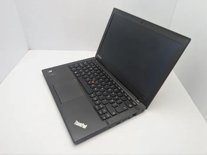 Нетбук Lenovo ThinkPad X240 / 12.5" (1366x768) TN / Intel Core i5-4300U (2 (4) ядра по 1.9 - 2.9 GHz) / 8 GB DDR3 / 120 GB SSD / Intel HD Graphics 4400 / WebCam б/в - зображення 6