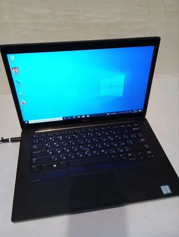 Ультрабук Б-клас Dell Latitude 7480 / 14" (1920x1080) TN / Intel Core i5-7300U (2 (4) ядра по 2.6 - 3.5 GHz) / 8 GB DDR4 / 120 GB SSD / Intel HD Graphics 620 / WebCam / Без АКБ б/в - зображення 2