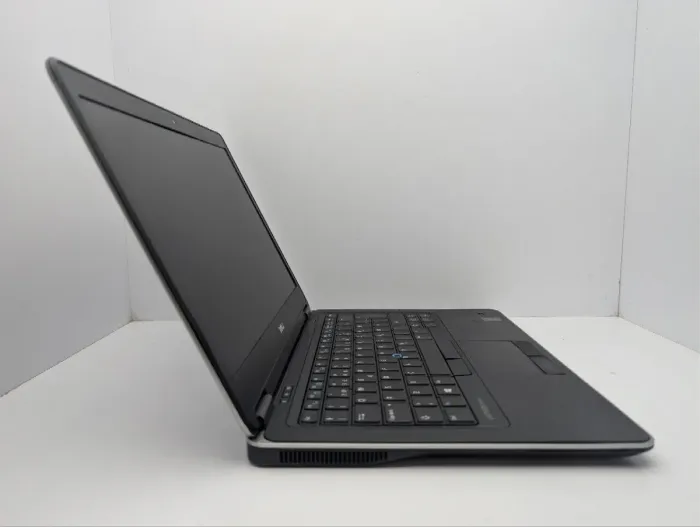 Ноутбук Б-клас Dell Latitude E7440 / 14" (1920x1080) IPS / Intel Core i5-4300U (2 (4) ядра по 1.9 - 2.9 GHz) / 8 GB DDR3 / 120 GB SSD / Intel HD Graphics 4400 / WebCam б/в - зображення 4