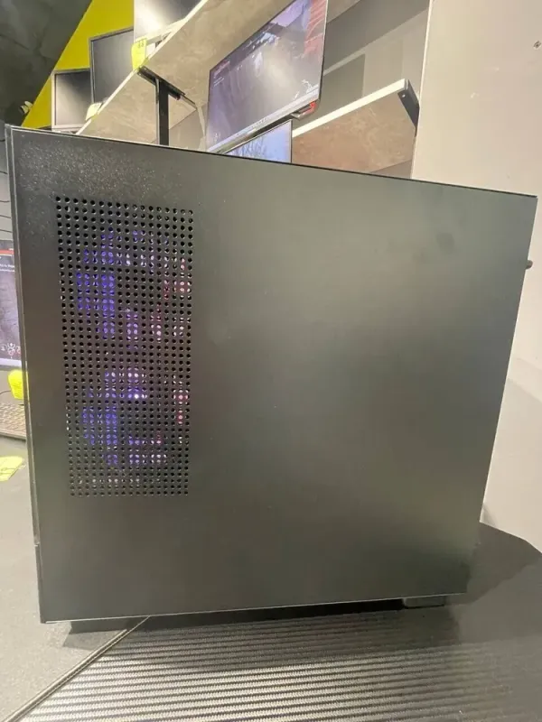 Ігровий ПК 1stPlayer Mi5 A-BK-2F7R-1F7 Black Tower / AMD Ryzen 5 8400F (6 (12) ядер по 4.2 - 4.7 GHz) / 16 GB DDR5 / 1000 GB SSD M.2 / nVidia GeForce RTX 5060, 8 GB GDDR7, 128-bit / 500W б/в - зображення 4