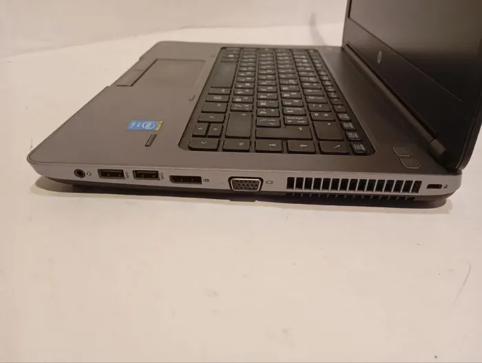 Ноутбук Б-клас HP ProBook 640 G1 / 14" (1366x768) TN / Intel Core i5-4310M (2 (4) ядра по 2.7 - 3.4 GHz) / 8 GB DDR3 / 500 GB HDD / Intel HD Graphic 4600 / WebCam / DVD-RW б/в - зображення 5