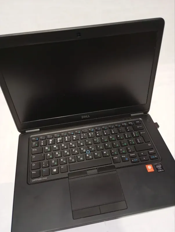 Ультрабук Б-клас Dell Latitude E7450 / 14" (1920x1080) TN / Intel Core i5-5200U (2 (4) ядра по 2.2 - 2.7 GHz) / 8 GB DDR3 / 500 GB HDD / Intel HD Graphics 5500 / WebCam / Wi-Fi б/в - зображення 3