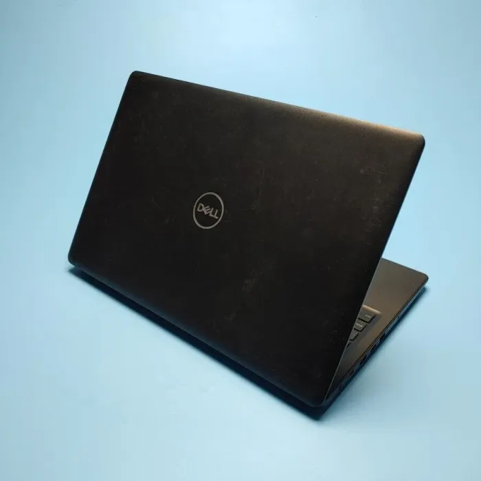 Ноутбук Б-клас Dell Latitude 3590 / 15.6" (1366x768) TN / Intel Core i5-8250U (4 (8) ядра по 1.6 - 3.4 GHz) / 8 GB DDR4 / 480 GB SSD / Intel UHD Graphics 620 / WebCam / Win 10 Pro б/в - зображення 3