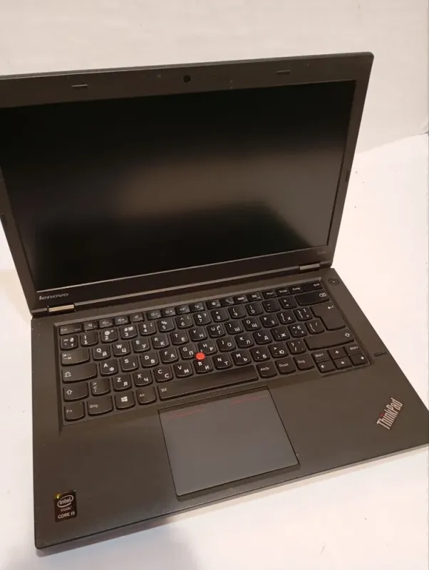 Ноутбук Б-клас Lenovo ThinkPad T440p / 14" (1366x768) TN / Intel Core i5-4200U (2 (4) ядра по 1.6 - 2.6 GHz) / 8 GB DDR3 / 120 GB SSD / nVidia GeForce GT 730M, 2 GB DDR3, 64-bit / WebCam / АКБ не тримає б/в - зображення 3