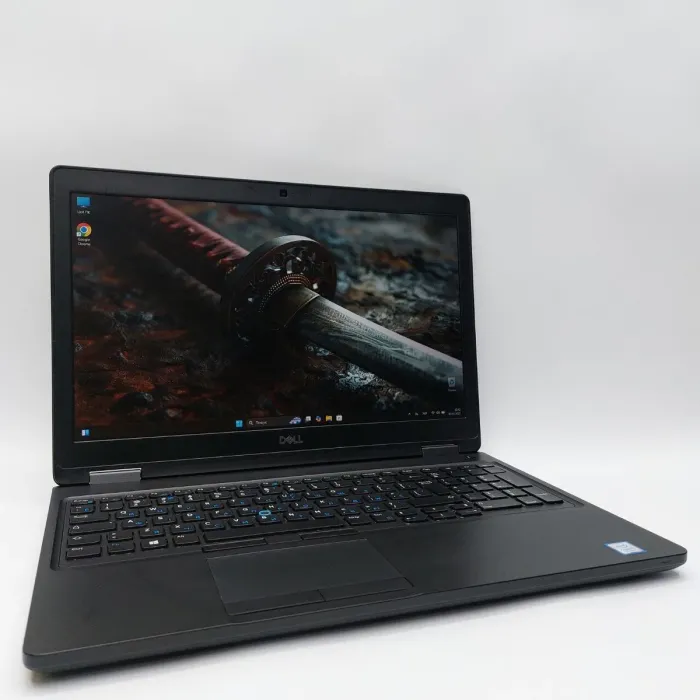 Ноутбук Dell Latitude 5590 / 15.6" (1920x1080) TN / Intel Core i5-8350U (4 (8) ядра по 1.7 - 3.6 GHz) / 16 GB DDR4 / 256 GB SSD / Intel UHD Graphics 620 / WebCam / Sim Card б/в - зображення 6