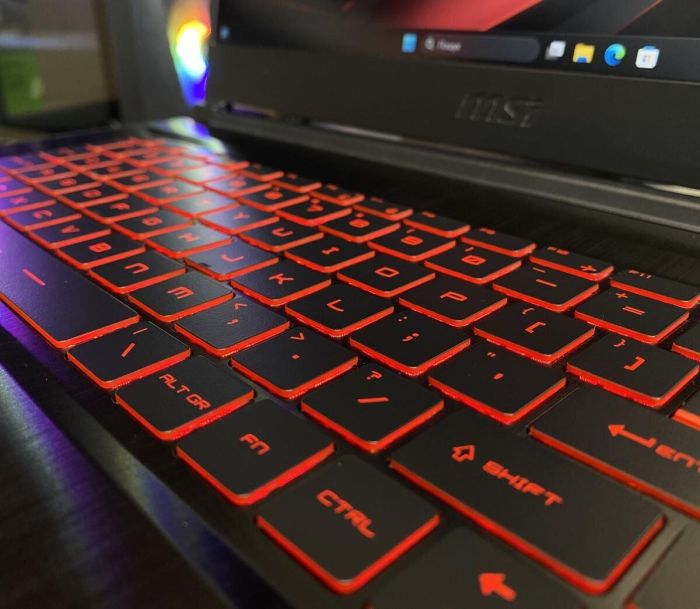 Ігровий ноутбук Б-клас MSI GF65 / 15.6" (1920x1080) IPS / Intel Core i5-9300H (4 (8) ядра по 2.4 - 4.1 GHz) / 8 GB DDR4 / 512 GB SSD / nVidia GeForce RTX 2060, 6 GB GDDR6, 192-bit / WebCam б/в - зображення 3