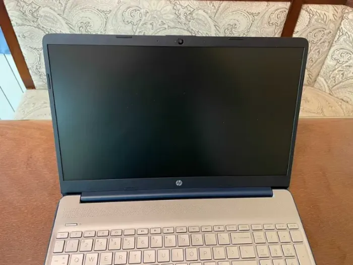 Ультрабук HP 15-dy2792wm / 15.6" (1366x768) TN / Intel Core i3-1115G4 (2 (4) ядра по 3.0 - 4.1 GHz) / 8 GB DDR4 / 256 GB SSD / Intel UHD Graphics for 11th Generation / WebCam б/в - зображення 5