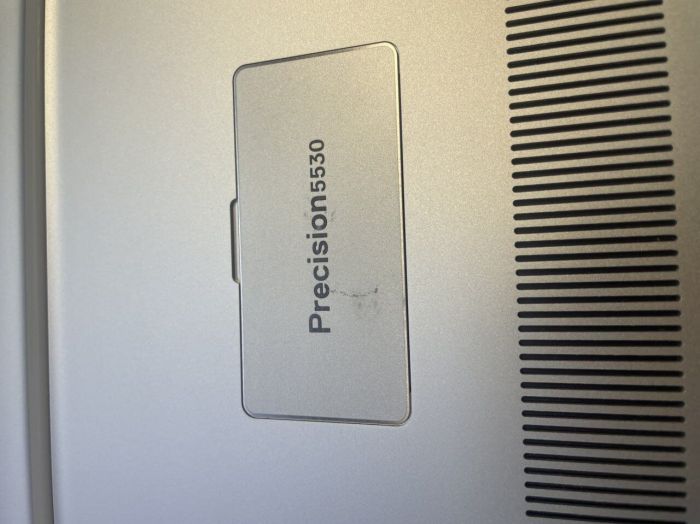 Мобільна робоча станція Dell Precision 5530 / 15,6" (1920x1080) IPS / Intel Core i7-8850H (6 (12) ядра по 2,6 - 4,3 ГГц) / 16 ГБ DDR4 / 240 ГБ SSD / nVidia Quadro P2000, 4 ГБ GDDR5, 128-біт / WebCam б/в - изображение 6