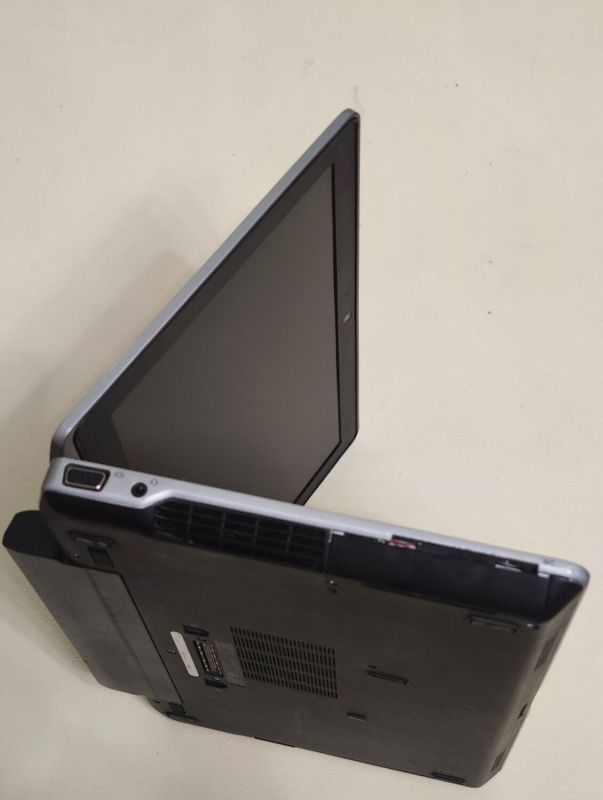 Ноутбук Dell Latitude E6330 / 13.3" (1366x768) TN / Intel Core i5-3320M (2 (4) ядра по 2.6 - 3.3 GHz) / 8 GB DDR3 / 128 GB SSD / Intel HD Graphics 4000 / DVD-ROM б/в - зображення 5