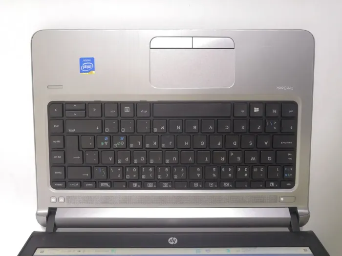 Ультрабук Б-клас HP ProBook 430 G3 / 13.3" (1366x768) TN / Intel Core i3-6100U (2 (4) ядра по 2.3 GHz) / 4 GB DDR4 / 120 GB SSD NEW / Intel HD Graphics 520 / WebCam / Win 10 Home б/в - зображення 8