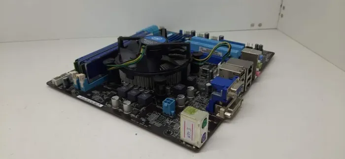 Комплект: Материнская плата Asus P7H55-M LX / LGA1156 / Intel Core i5-760 (4 ядра по 2.8 - 3.33 GHz) / 8 GB DDR3 / Intel HD Graphics б/в - зображення 4