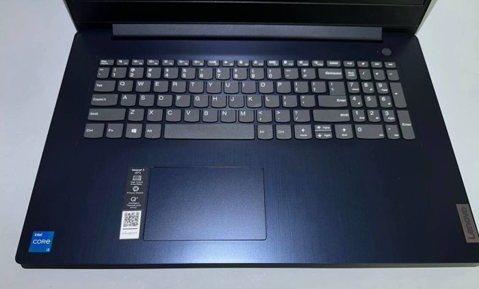 Ультрабук Б-клас Lenovo IdeaPad 3 17ITL6 / 17.3" (1600x900) TN / Intel Core i3-1115G4 (2 (4) ядра по 1.7 - 4.1 GHz) / 8 GB DDR4 / 128 GB SSD + 500 GB HDD / Intel UHD Graphics / WebCam / Win 11 Home б/в - зображення 5