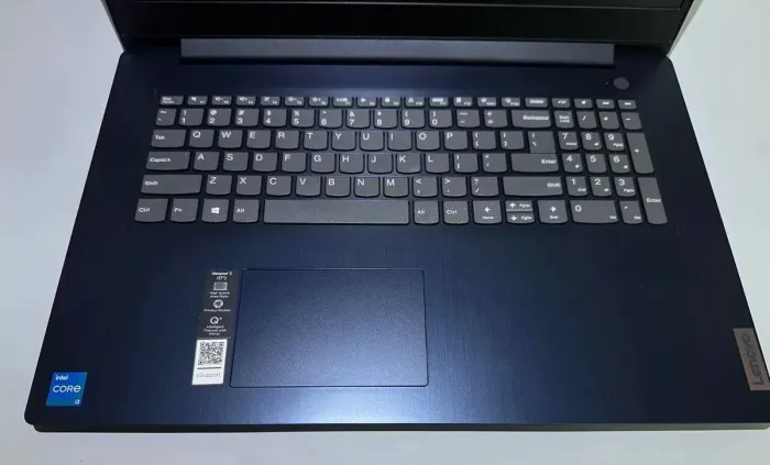 Ультрабук Б-клас Lenovo IdeaPad 3 17ITL6 / 17.3" (1600x900) TN / Intel Core i3-1115G4 (2 (4) ядра по 1.7 - 4.1 GHz) / 8 GB DDR4 / 128 GB SSD + 500 GB HDD / Intel UHD Graphics / WebCam / Win 11 Home б/в - зображення 5