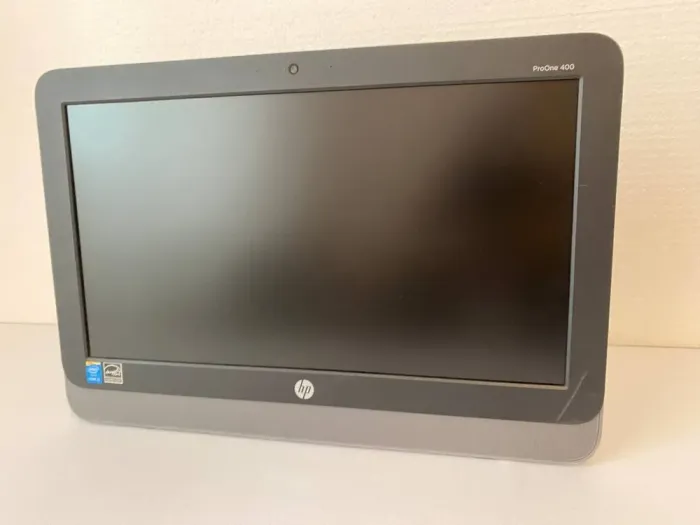 Моноблок Б-клас HP ProOne 400 G1 All-in-One / 20" (1600x900) TN / Intel Core i3-4130T (2 (4) ядра по 2.9 GHz) / 8 GB DDR3 / 240 GB SSD / Intel HD Graphics 4600 / WebCam / Колонки 2x 2W / DVD-ROM б/в - зображення 2