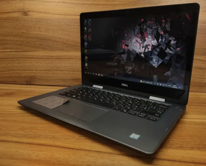 Ноутбук Б-клас Dell Inspiron 14 5481 / 14" (1366x768) TN Touch / Intel Core i5-8265U (4 (8) ядра по 1.6 - 3.9 GHz) / 16 GB DDR4 / 480 GB SSD / Intel UHD Graphics for 8th Generation / WebCam б/в - зображення 3