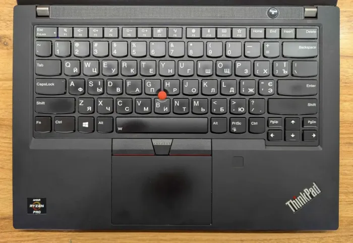 Ультрабук Lenovo ThinkPad T495 / 14" (1920x1080) IPS / AMD Ryzen 5 Pro 3500U (4 (8) ядра по 2.1 - 3.7 GHz) / 16 GB DDR4 / 512 GB SSD / AMD Radeon RX Vega 8 / WebCam / TouchID / Windows 10 б/в - зображення 3
