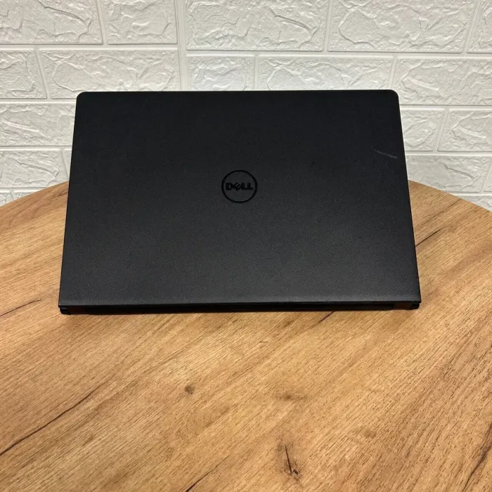 Ноутбук Б-клас Dell Inspiron 5566 / 15.6" (1366x768) TN / Intel Core i5-7200U (2 (4) ядра по 2.5 - 3.1 GHz) / 8 GB DDR4 / 256 GB SSD / Intel HD Graphics 620 / WebCam / DVD-ROM б/в - зображення 3